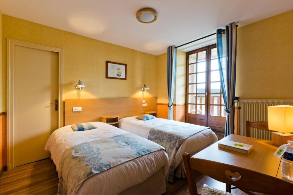 Hotel La Clairiere Chambon-sur-Dolore Luaran gambar