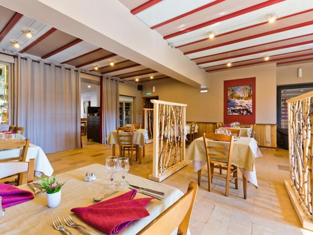 Hotel La Clairiere Chambon-sur-Dolore Luaran gambar