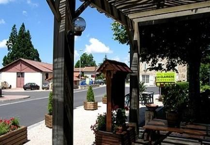 Hotel La Clairiere Chambon-sur-Dolore Luaran gambar